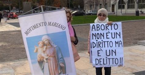 Verona Ultracattolici E Forza Nuova Sfilano Contro L Aborto E Si