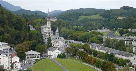 El Santuario De Lourdes Acoge Una Peregrinación Con Personas Que Han