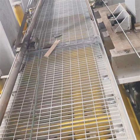 Serrated Style Hot DIP Galvanized Plain Steel Bar Grating For Floor