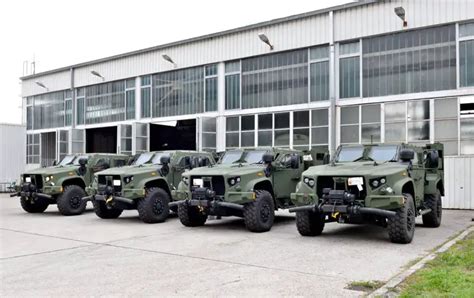 First Batch Of Oshkosh Joint Light Tactical Vehicles Jltvs Arrive In