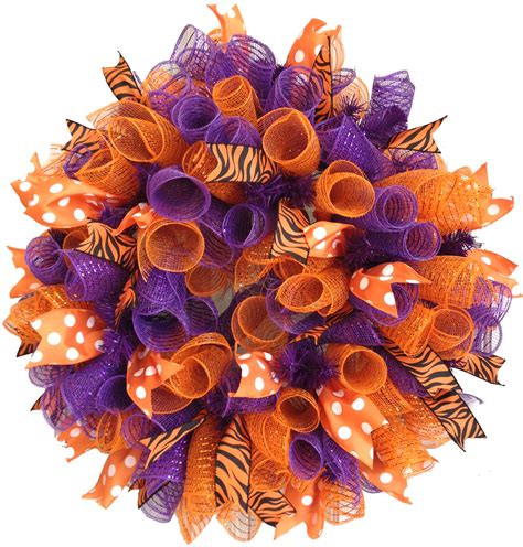 how to make a mesh wreath 4