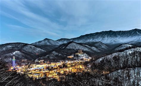 Mt LeConte Downtown Gatlinburg Tennessee USA Gatlinburg Winter