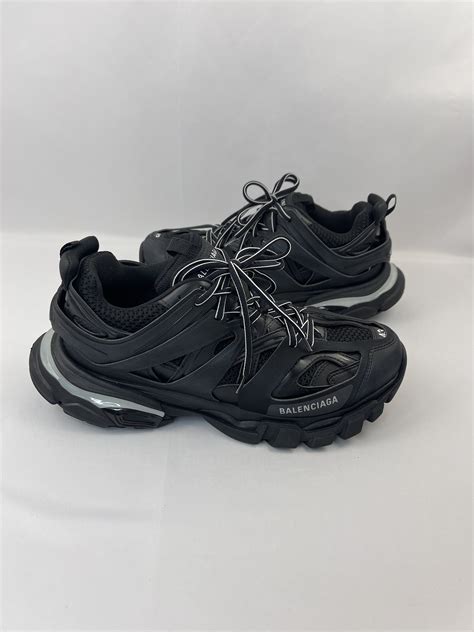 Balenciaga Balenciaga Track LED Light Up Sneakers (43) | Grailed