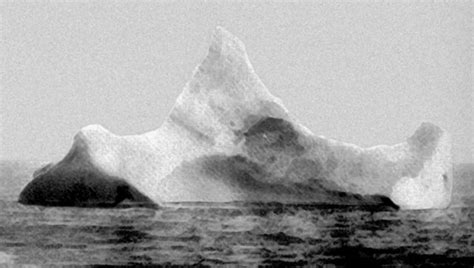 File:Titanic iceberg.jpg - Wikipedia