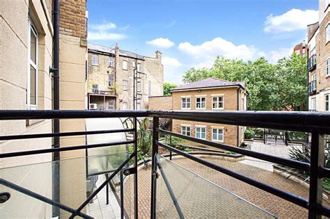 Lapwing Court 6 Swan Street London 3 Bed Apartment 3 500 Pcm