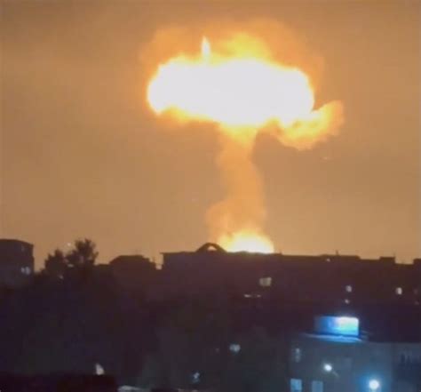 Giant Mushroom Fireball Erupts Above City After Massive Gas Explosion In Armenia World News