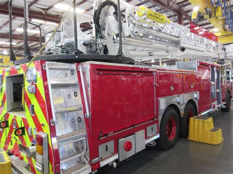 New Tower Ladders For Chicago More Chicagoareafire