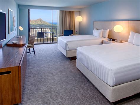 Waikiki Ocean View Suites with Balconies | Hyatt Regency Waikiki