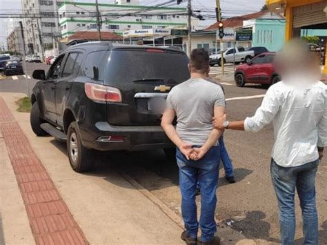 Homem é Preso Tentando Fugir Em Porta Malas De Carro Após Estuprar A