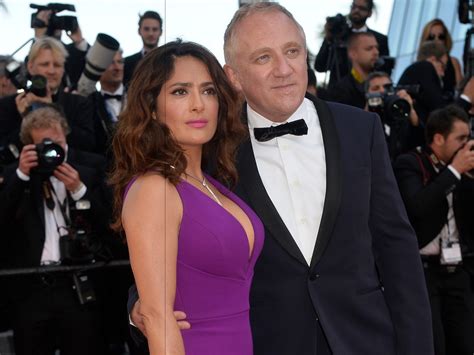 Salma Hayek Family Photos, Husband, Daughter, Age, Height