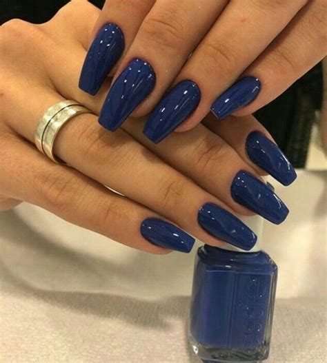 Eye Catching Blue Nail Designs That You Must Try In Basic