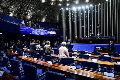 Senado aprova urgência para anular trechos de decreto de Lula e