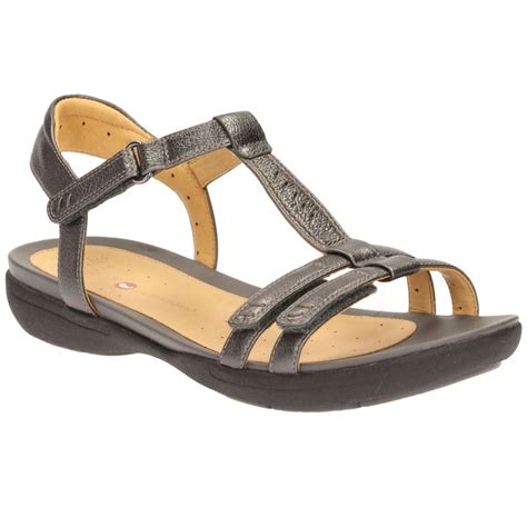 Clarks Un Vaze Womens Wide Casual Sandals - Women from Charles Clinkard UK