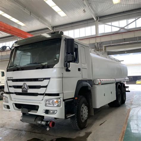 Produttori E Fabbrica Di Camion Di Carburante Cina Sinotruk Howo 6x4