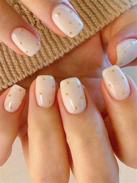 21 Best New Years Eve Nail Ideas Lauren Erro Manicure Stylish