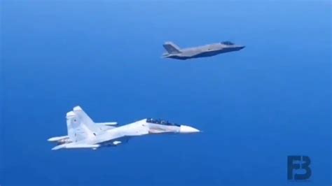 طائرات F 35a إيطالية تعترض طائرة روسية من طراز Su 30sm فوق بحر البلطيق