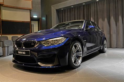 BMW M3 painted in Tanzanite Blue gets carbon wing – Speed Carz