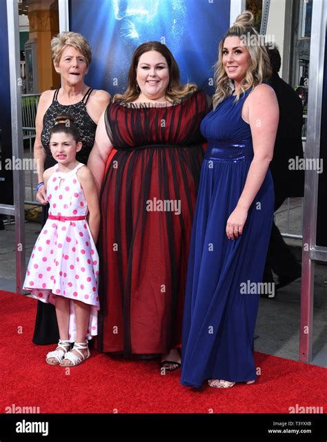 Chrissy metz breakthrough hi-res stock photography and images - Alamy