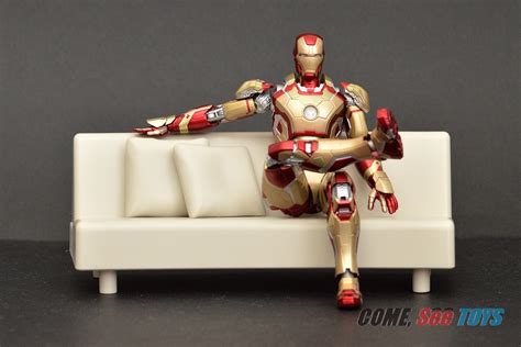 Come See Toys S H Figuarts Iron Man Mark 42 Tony S Sofa