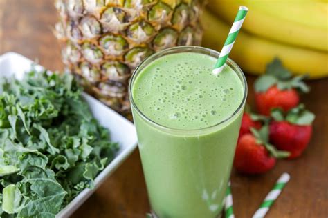 Kale Pineapple Smoothie {Delicious & Healthy} | Lil' Luna