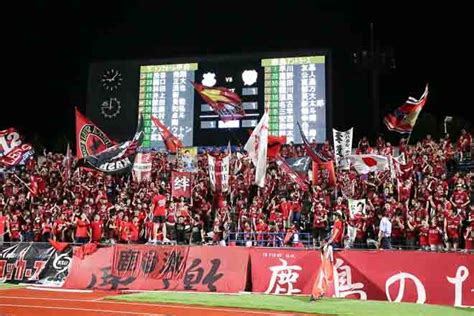 【photo】大声援で逆転勝利を呼び込んだ鹿島アントラーズサポーター！ サッカーダイジェストweb