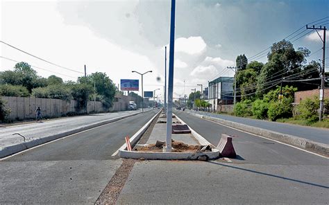 Desaprovechado Carril Confinado En Industrias El Sol De San Luis