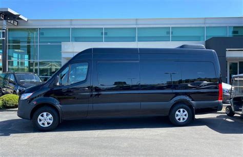 15 Pax Mercedes Sprinter Los Angeles Van Rental