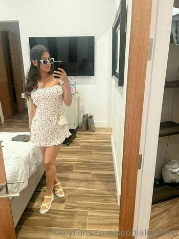 Sophia Leone Sophialeonex Sophialeonexo Xosophialeone Nude OnlyFans Page The