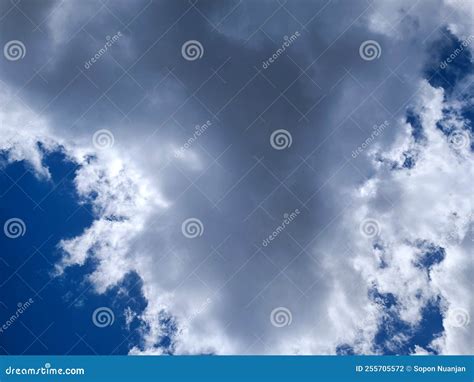 Beautiful Sky and Clouds on a Sunny Day. Stock Photo - Image of blue, ocean: 255705572