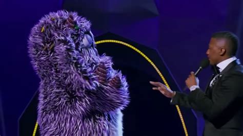 Masked Singer Deelnemer Besluit Masker Tijdens Show Af Te Zetten