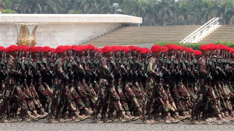 Jokowi Teken Uu Asn Prajurit Tni Polri Bisa Isi Jabatan Tertentu