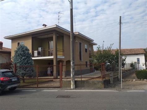 Vendita Villa Unifamiliare In Via Bruno Buozzi Vigevano Posto Auto