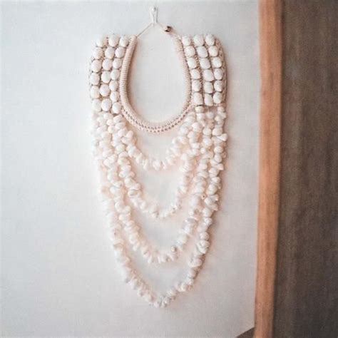 Collier Papou Plumes Et Coquillages Blanc Coquillage Collier Grands