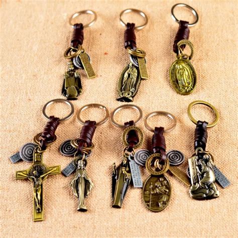 Classic Religious Christian Keyring Catholicism Keychain Christian Chain Cross Jesus Accessory