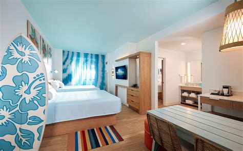 FIRST LOOK: Universal’s Endless Summer Resort – Surfside Rooms