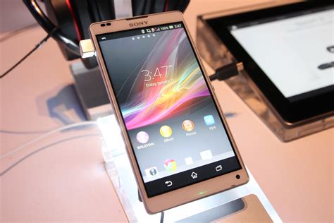 Sony Xperia ZL The Big Screen Smartphone Announced