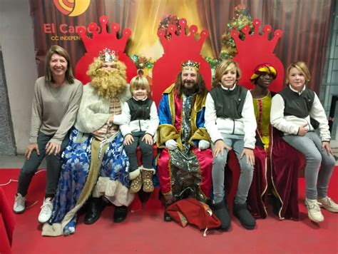 Los Reyes Magos Llegan A Zaragoza Cargados De Regalos Imágenes