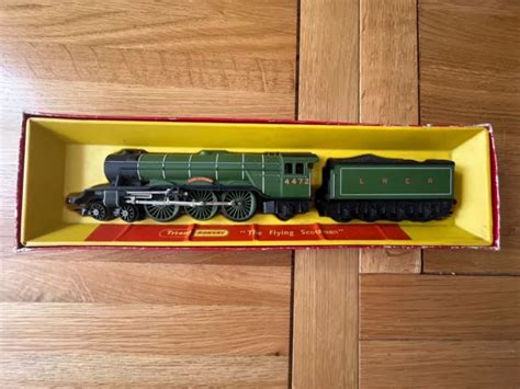 TRIANG HORNBY R855 LNER Flying Scotsman 4 6 2 Class A3 Loco 4472