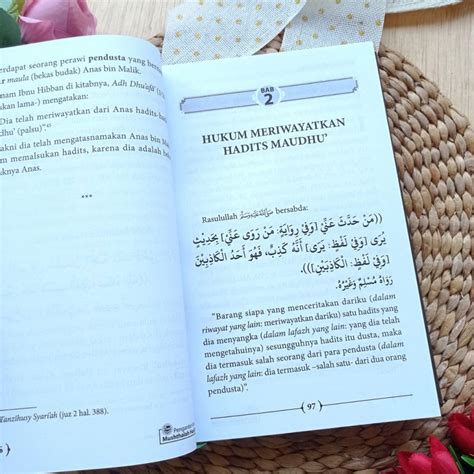 Buku Pengantar Ilmu Musthalah Hadits Toko Muslim Title