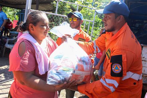 Gobierno Ha Entregado 11 Mil Paquetes Alimentarios A Familias Afectadas