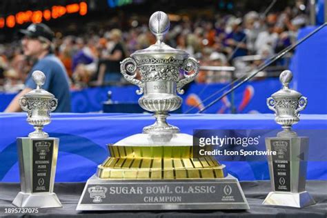 602 Sugar Bowl Trophy Stock Photos, High-Res Pictures, and Images - Getty Images