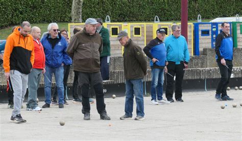 Eyzin Pinet Belle R Ussite Pour Le Concours De Lamicale Boules