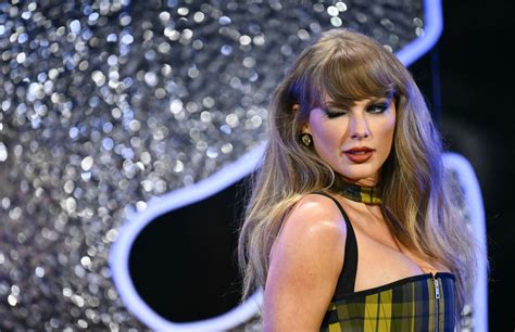 Taylor Swifts Endorsement Of Kamala Harris Drives Voters To Visit Vote