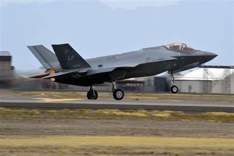 This Video Proves America S F 35 Stealth Fighter Is Truly One Of A Kind