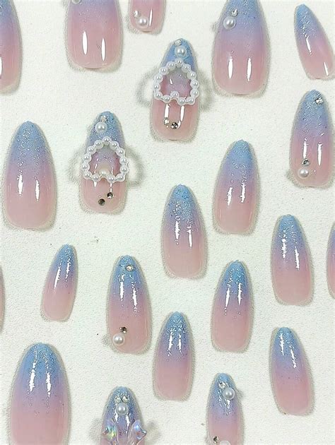 24pcs Cute Short Almond Shaped False Nails With Sweet Love Heart And