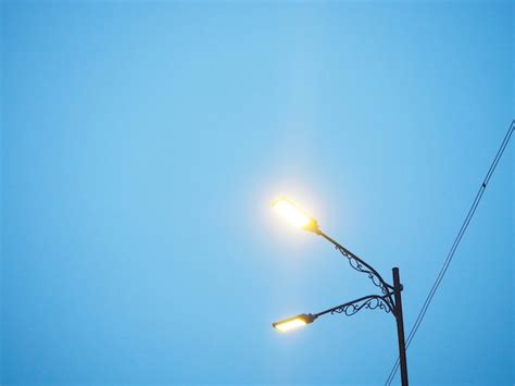 Brighten Up Your Neighborhood With Solar Street Lights