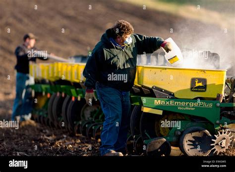 Landwirtschaftliche Ausr Stung Fotos Und Bildmaterial In Hoher