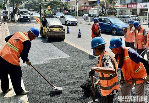 高温下的坚守丨鏖战“秋老虎”！他们用汗水守护道路通畅路面市政进行