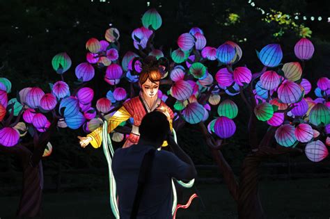 Cleveland Zoos Asian Lantern Festival Returns