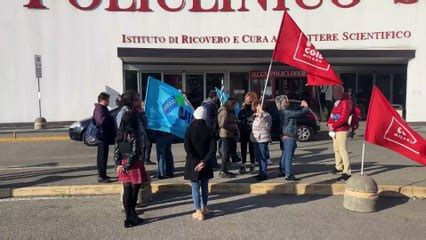 San Donato La Protesta Dei Dipendenti Per Il Parcheggio In Ospedale